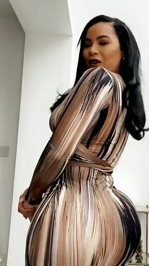 Look sweetie mommy ass can jiggle lol