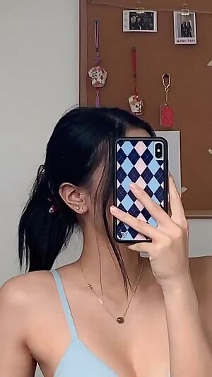 This tight little Asian on TikTok is the best.