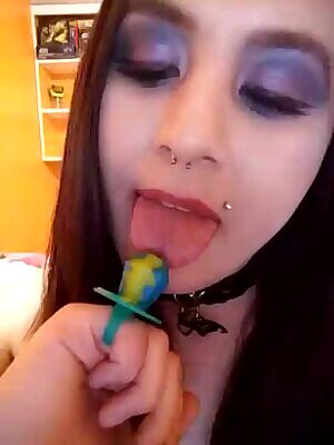 Thinking about yummy girls :)