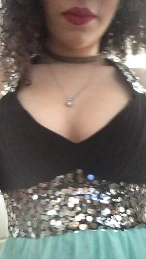 Since you guys loved it yesterday, here’s another clip from the day of the wedding. Enjoy! 💕