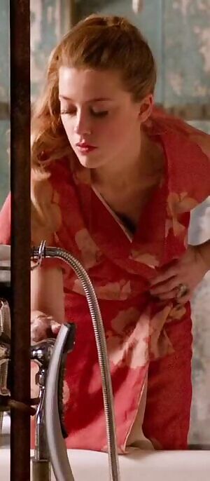 Amber heard in london fields - cropped - brightened