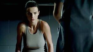 Ana Alexander and Kit Willesee in Femme Fatales