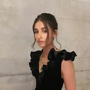 Naomi Scott is such a pretty little cumslut