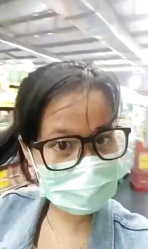 Asian chick flashing in public