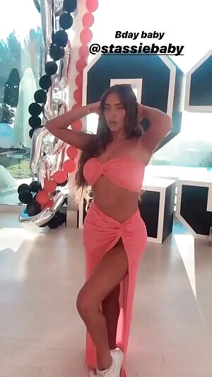 Bday Girl about to Turn up tonight