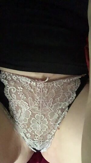 un playing with my pussy this morning...