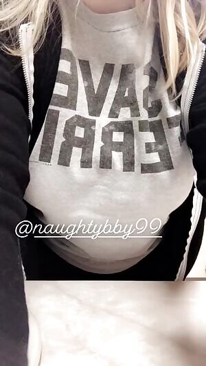 I hope my boss never sees this!! Stripping in the work bathroom.. shh 😜