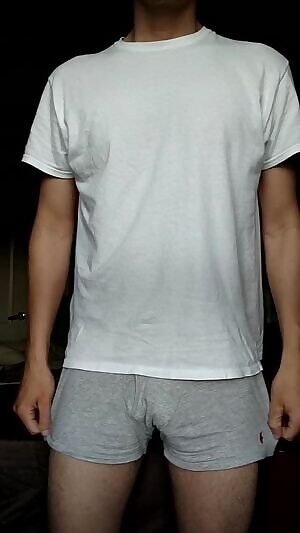 28 6'4 175 lbs. front/back