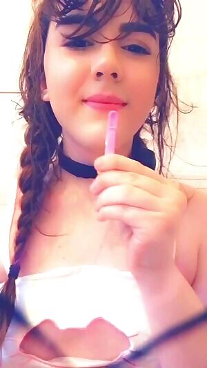 Shock collar kitty . Gf material?