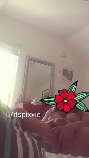 It's been awhile, so I wanted to treat you lovelies with a tiny Asian cumming your way 😘