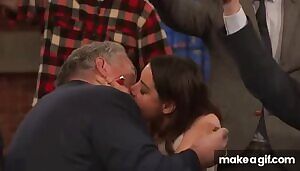 Aubrey Plaza make out