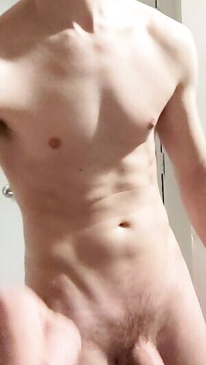 I crossed over a thousand followers so here's a video to celebrate 🥳😉