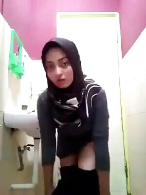 Arabic Finger Fun