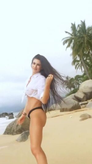 Latinas Ass Big Tits Latina