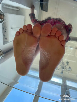Femdom Feet BareFootMilf Foot Soles Toes