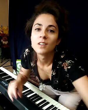 Sexy YouTube piano teacher