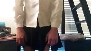 I've got a skirt now and I can make shitty gifs!