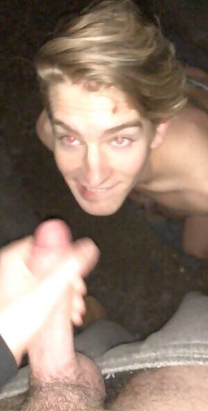 The usual spot down by the tracks 😋