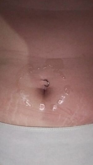Big Bellies Amateur Belly Button Cuddle