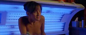 Crystal Lowe and Chelan Simmons - Final Destination 3