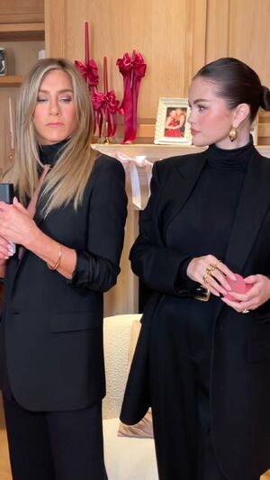 Indian Celebrity NSFW Ass Jennifer Aniston