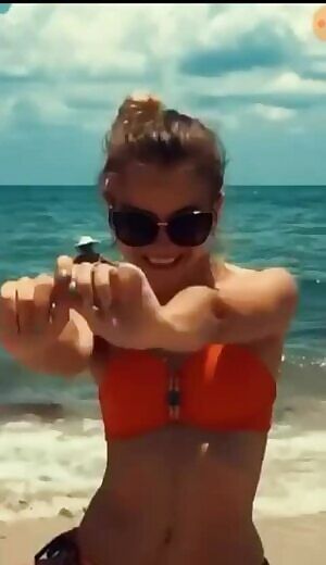 Beach Twerk