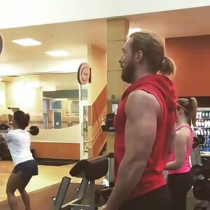 Help me go wild. What would you like to see me post? Also, here’s my arms ;)