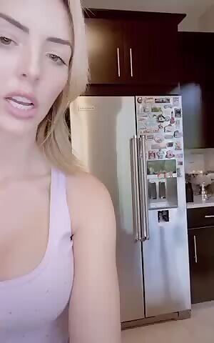 Peyton has got a rack