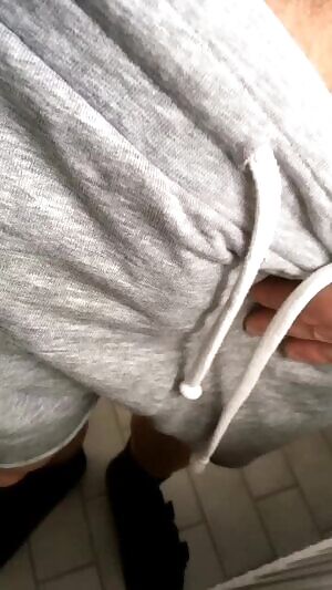 So horny at work I have to keep posting