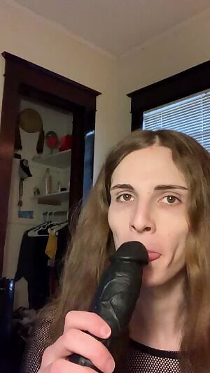 I just wanna suck you offffffff🤤