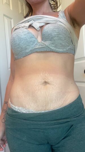 Boobs Saggy Tits Stretchmarks