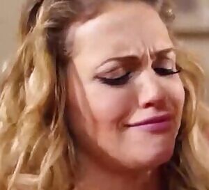 Her expression is totally natural ..♥️🥰😘🤩 Mia Malkova