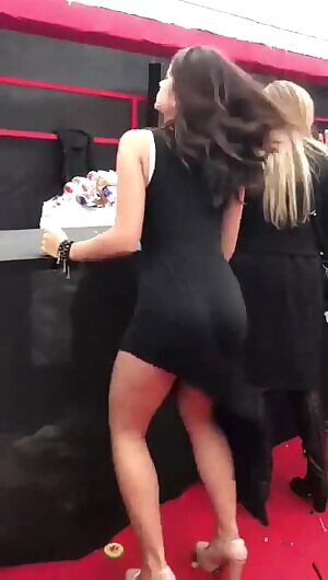 Jiggle that ass because I know they are all watching