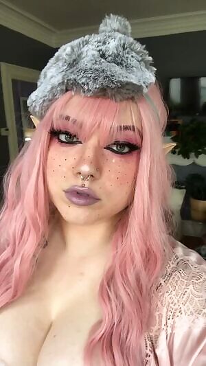 ELF! 💦🧝🏻‍♀️