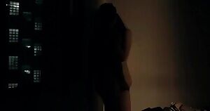 Clara Choveaux in Elon Nao Acredita na Morte