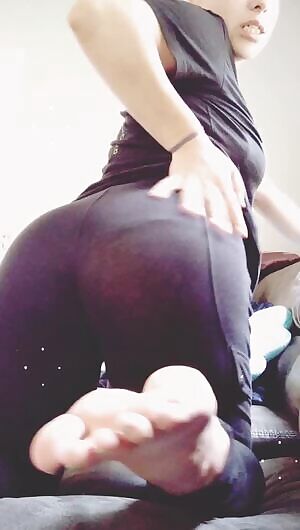 ✨Adorably evil, your dream gf is here.✨ Vanilla or me, maybe even a lil by. I do the body good and warp the mind. This kills the crab.