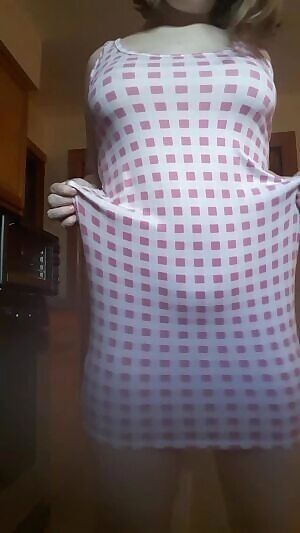 My pink and white dress xo.