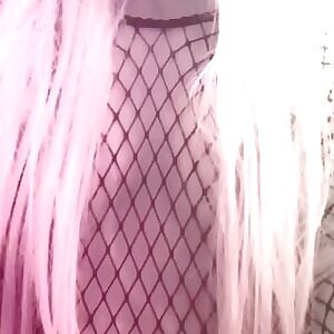 hmm 🙎‍♀️ i think im going to start posting more often😊