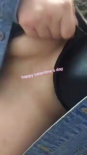 happy valentines day, here's some tits