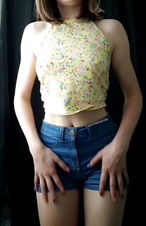 Little drop and requested pinch 💋😉👅 So perky, aren't they? ♥️🌹