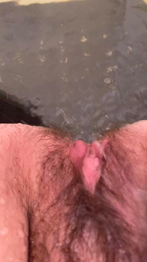 Bathtime Beauties Amateur Bath Bathtub Close Up