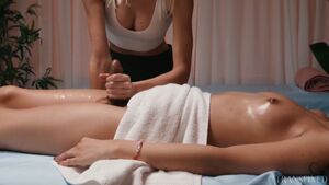 Trans Women Handjob Transgender Zariah Aura