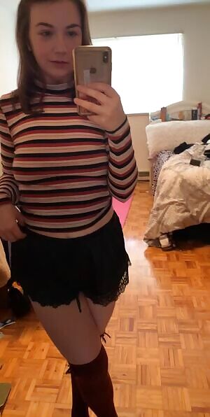 I'm bored so I guess I'll post my first nude to Reddit?