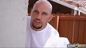 Birthday girl, the DDD queen, a complete MILF