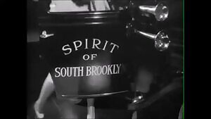 Peggy Hopkins Joyce loses skirt plot in International House