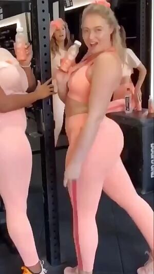 Iskra booty