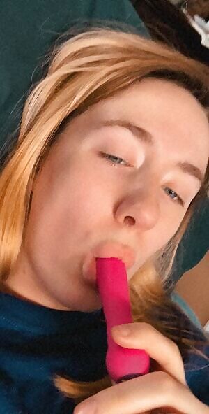 Who wants to fuck my little slutty mouth?