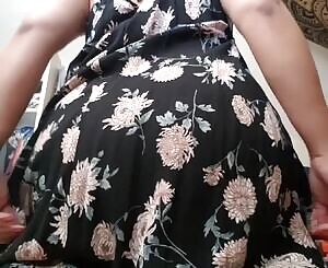 Here's a peek o my ass in my sundress 😊