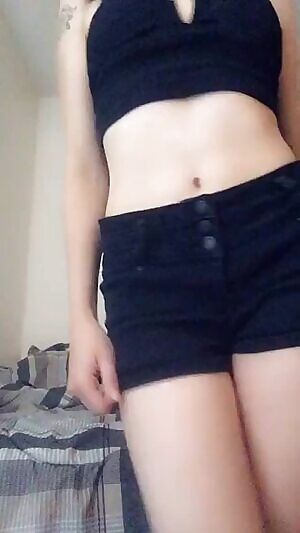 Wanna watch me get undressed? 😜