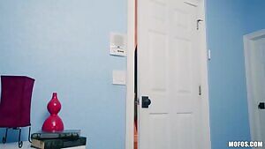 Jaye Summers - Impressed By Cock